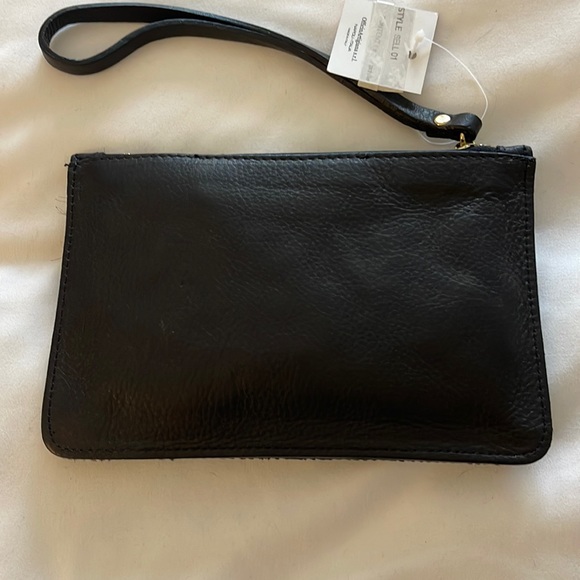 A. Bellucci Leopard Print Wristlet - NWT - Picture 3 of 6